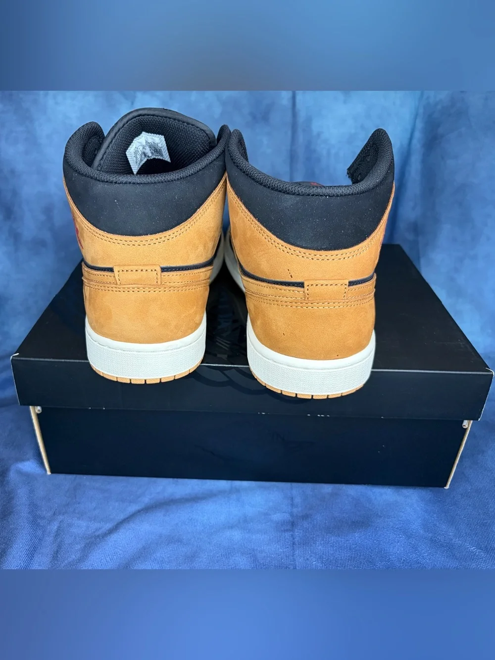 Jordan 1 Mid SE